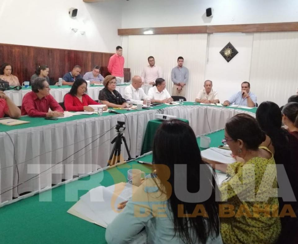 AyuntamientoVallarta Ayuntamiento Puerto Vallarta analizan la propuesta de paneles solares en los edificios públicos