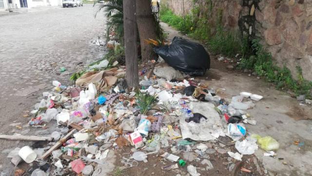 New Project - 2019-11-17T115435.540 Vecinos de Barrio Santa María piden a Servicios Públicos limpie punto de recolección en la calle Emiliano Zapata