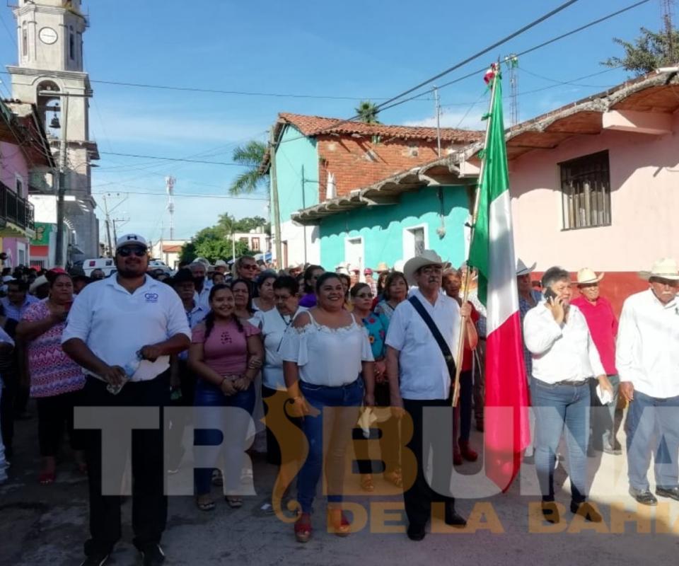 Inicia Desfile Conmemorativo por la Revolución Mexicana Inicia Desfile Conmemorativo por la Revolución Mexicana