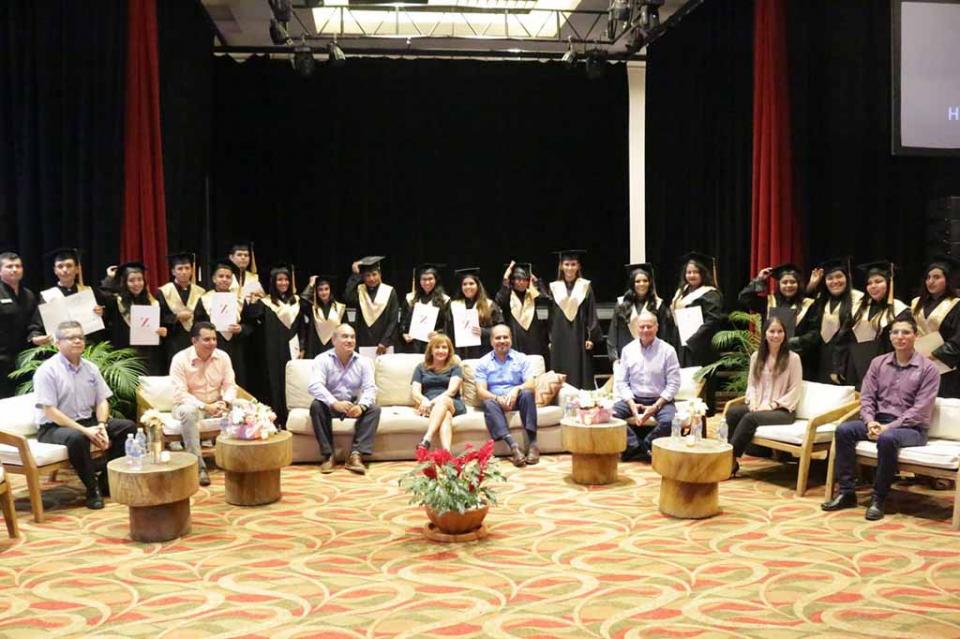 Concluyen jóvenes su capacitación del programa YCI Concluyen jóvenes su capacitación del programa YCI