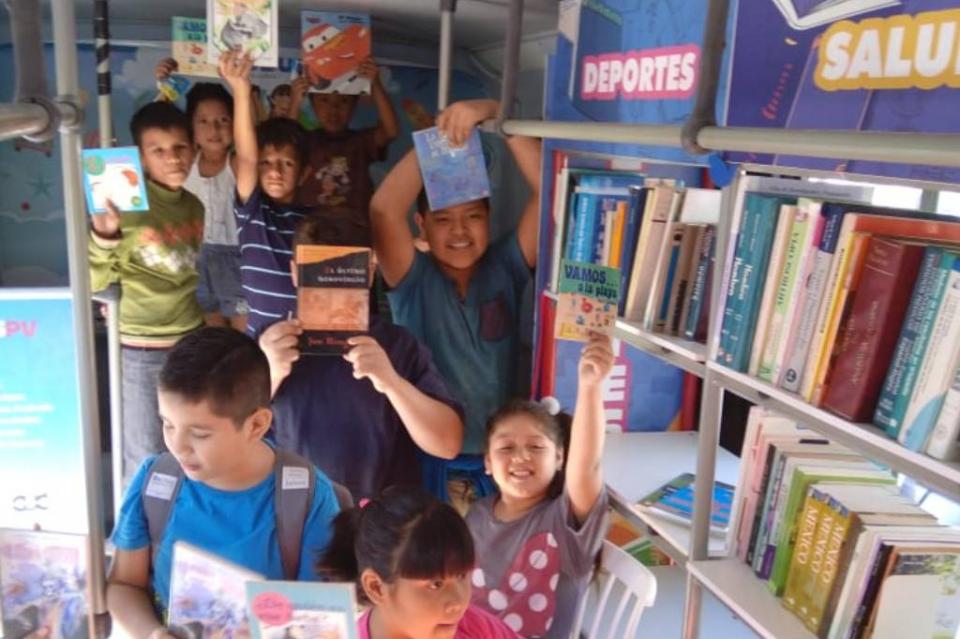 New Project - 2019-12-16T143512.433 Llega Bibliobus-PV a la delegación de Las Juntas