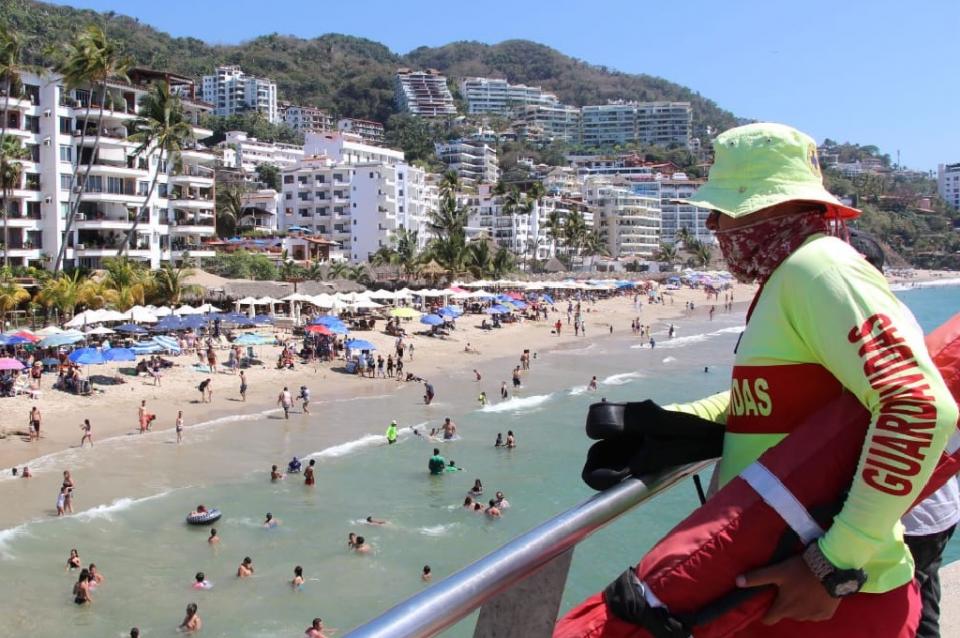 salvavidas Otorga Bomberos y Protección Civil más de 200 servicios, Durante la primera semana del período vacacional decembrino