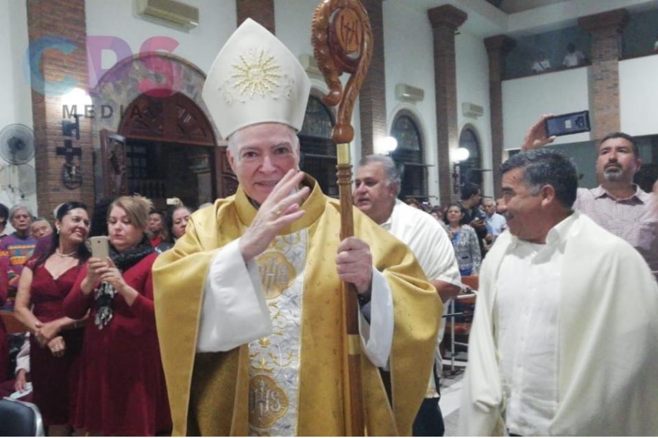CardenalObispoPrimadodeMéxicoCarlosAguiarRetes Apoya Cardenal rechazo de AMLO a propuesta de eliminación de estado Laico