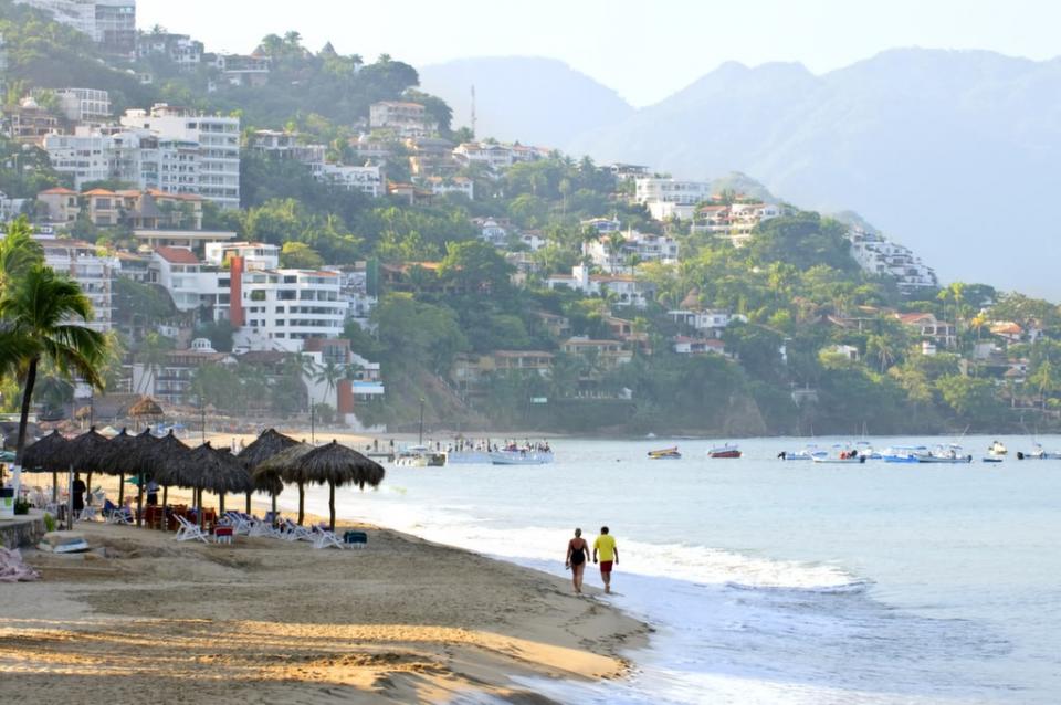 YA HAY UN CASO EN VALLARTA YA HAY UN CASO EN VALLARTA