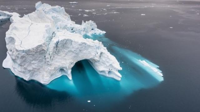 Deshielo récord de los casquetes glaciares de Groenlandia en 2019 Hielo sobre el mar