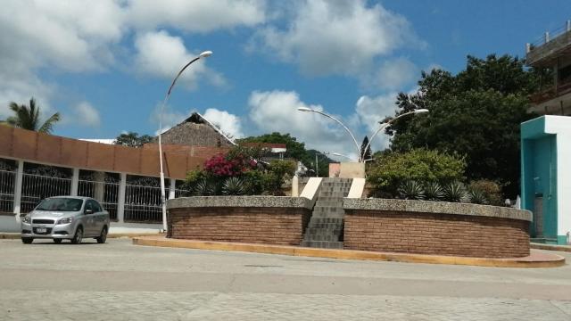 Alistan proyecto para reponer la cruz de La Cruz de Huanacaxtle La Cruz de Huanacaxtle