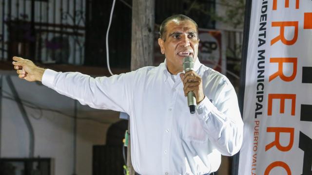 Lograremos más programas de apoyo para los municipios Arturo Dávalos