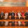 20-AMLO AMLO sube foto en Palacio Nacional con gobernadores electos