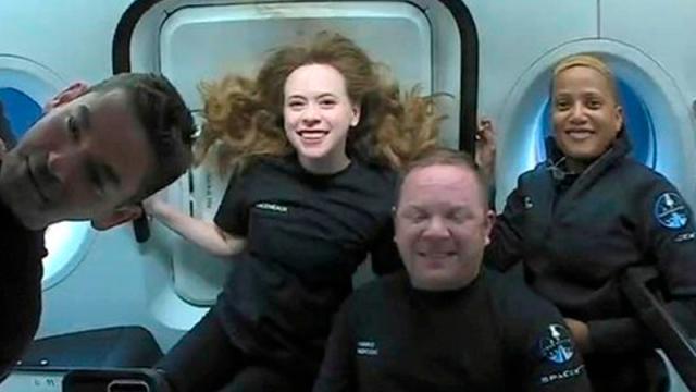 29-Pasajeros-de-Space-X-regresan-a-la-tierra Pasajeros de SpaceX regresan a la Tierra luego de tres días en el espacio