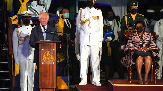 Barbados dice adiós a la reina Isabel II para darle la bienvenida a la república Príncipe Carlos en Bridgetown, Barbados