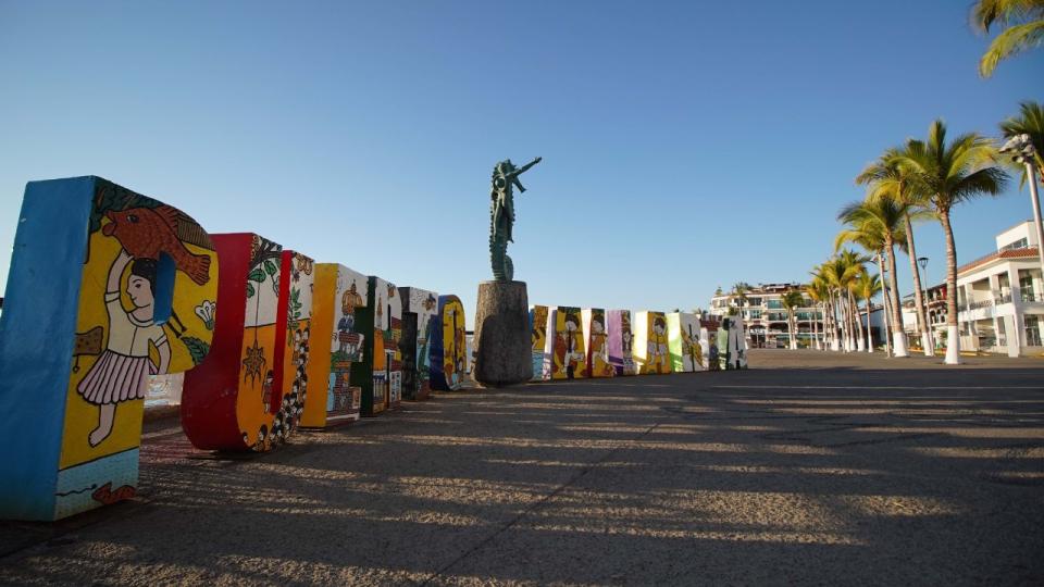 Letters Puerto Vallarta