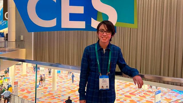 Franco, de 13 años, asiste a feria tecnológica de relevancia mundial Franco-CES-2022