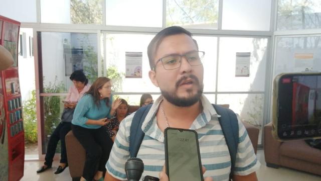 Contralor denuncia a Villalvazo por "privación de la libertad y amenazas" Martín García Valencia denuncia a alcaldesa ante la Fiscalía