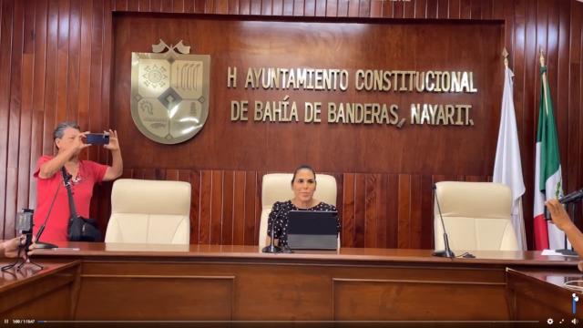 Alcaldesa habla sobre la renuncia de Lia Castro al DIF de Bahía de Banderas Mirtha Villalvazo, alcaldesa de Bahía de Banderas