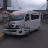 Combi choca contra poste en San José del Valle Choque en la esquina de la avenida Michoacán