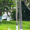 Niño muere ahogado en alberca de hotel en Marina Vallarta Ambulancia que llegó a auxiliar al menor