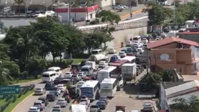 Modificarán horario de trabajo en Puente Ameca Tráfico en Puente Ameca